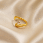 Luna Arc Ring in 18 carat gold with cubic zirconia accents