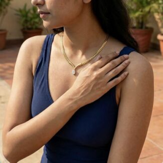 Solenne Teardrop Necklace